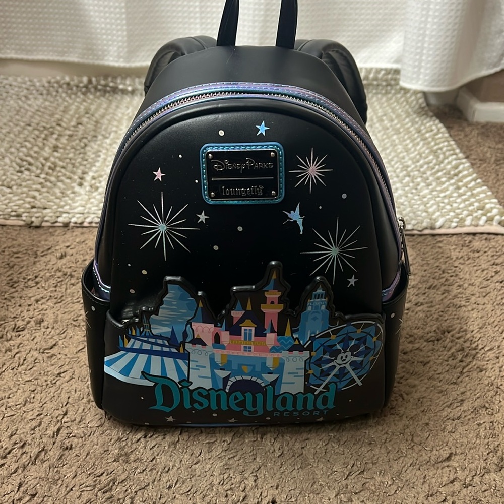 Disney parks Loungefly- NWOT